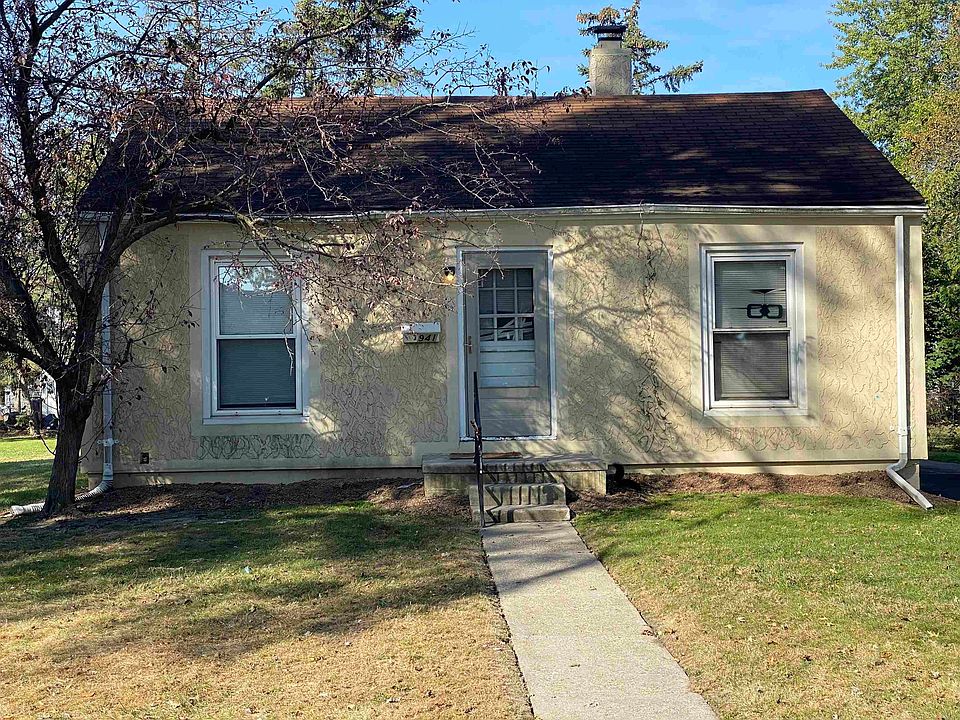 1st image of 21941 Oakwood Ave