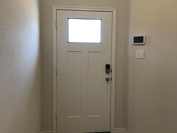 5th image of 3055 Maverick Dr