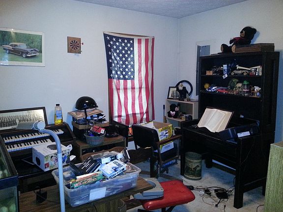 2nd image of 2051 Hearthstone Ln