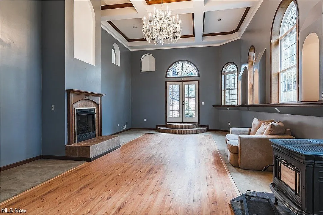 3 bed, 3.0 bath, 3549 sqft, $1,872 — Photo 3