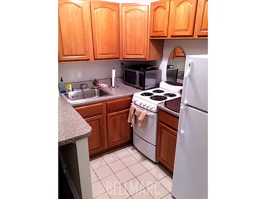 Rented by Bellmarc Realty | media 11