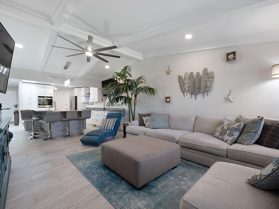 1st image of 7 Ridge Pointe Drive #C