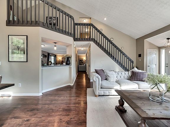 2nd image of 3091 Highland Park Dr