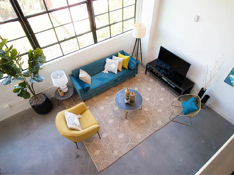 Kent Lofts — Photo 7