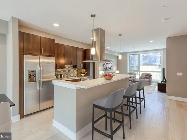 905 N Randolph St #16, Philadelphia, PA 19123