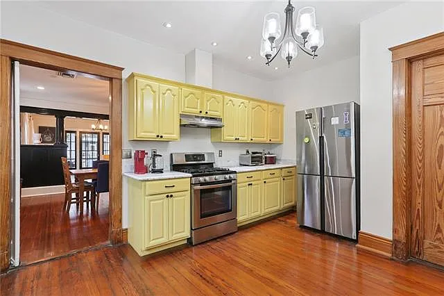 2738 Calhoun St — Photo 8