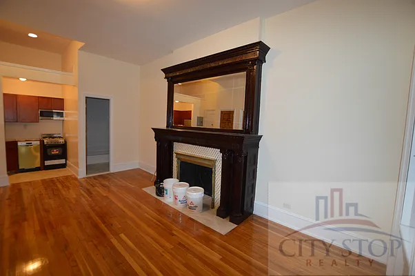 Rented by City Stop Realty | media 27