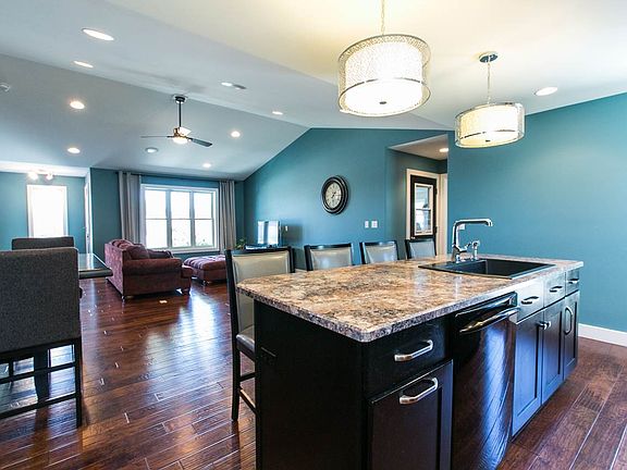 5th image of 617 Meadowland Ct