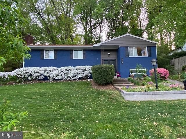 1st image of 1219 Downs Dr