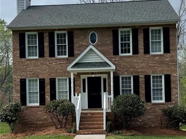 7072 Bridgewood Rd, Clemmons, NC 27012