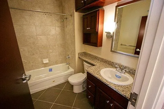 494 Graeme St #7 — Photo 9