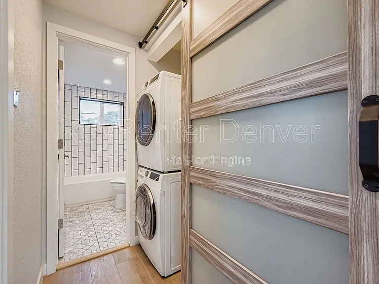 2356 S Linden Ct #C — Photo 15