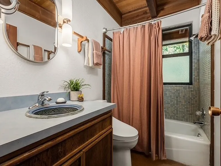 14501 Harter Pl — Photo 13