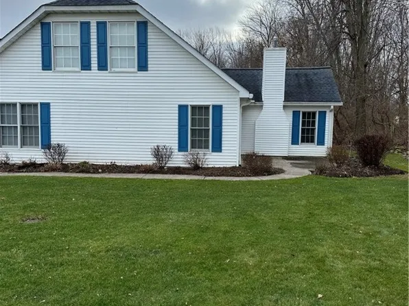 268 Mariners Way, Sheffield Lake, OH 44054
