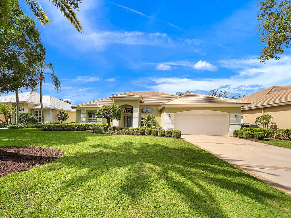 2294 SW White Marsh Way