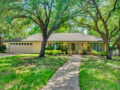 1111 Green River Trl, Cleburne, TX, 76033