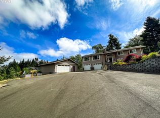 63439 Andrews Rd, Coos Bay, OR 97420