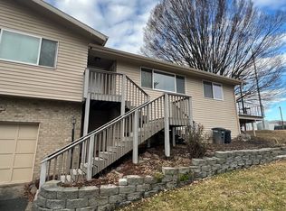 502 Canyon Rd #1, Yakima, WA 98901