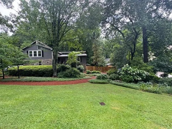 1195 Lake Colony Dr, Marietta, GA 30068