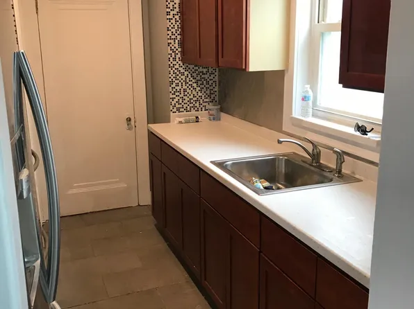 319 8th Ave #2, Huntington, WV 25701