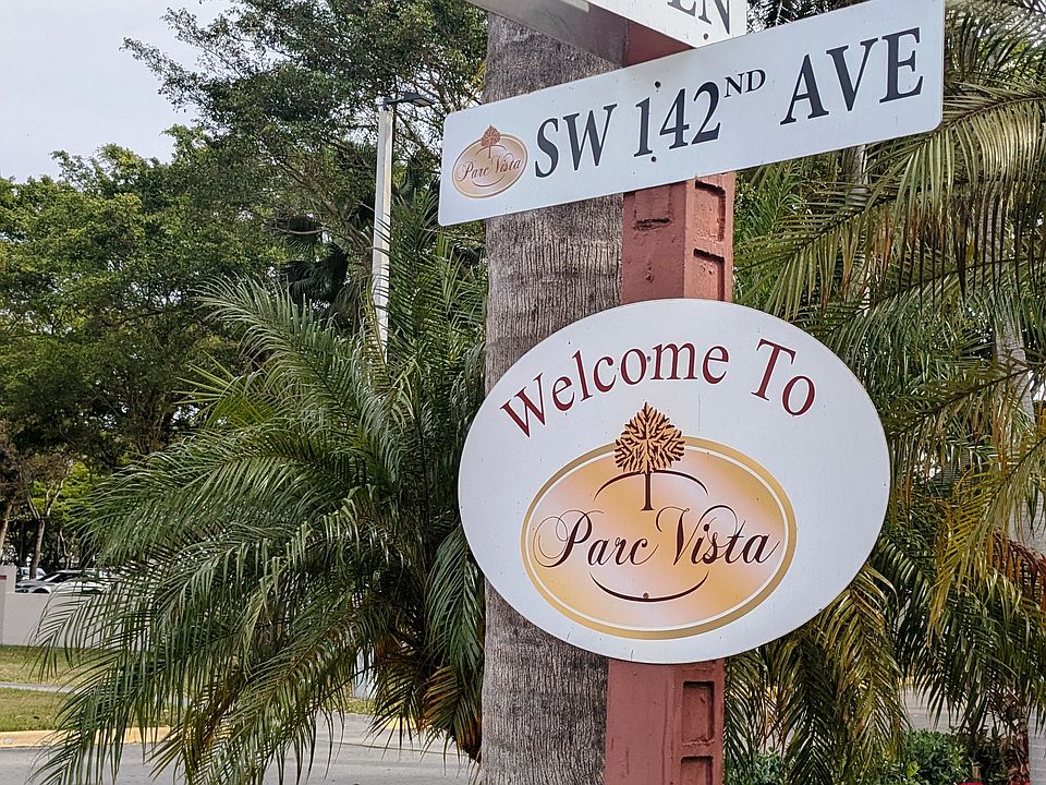 Condo Gated Entrance
3 blocks South of Kendall Dr (SW 88 St)