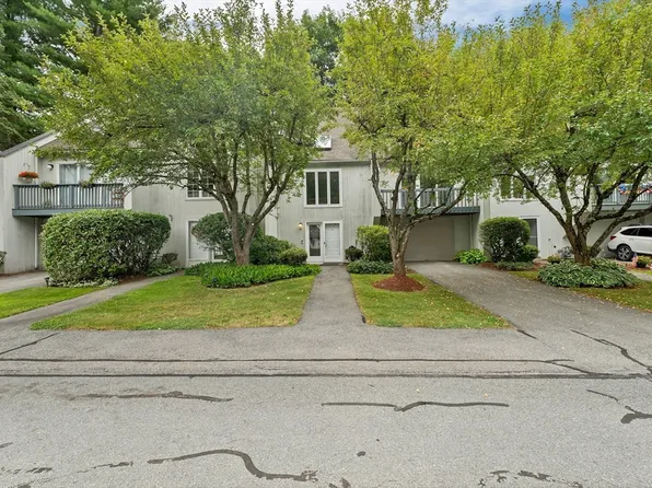 30 Woodland Park Dr #30, Haverhill, MA 01830