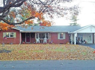 840 Wayne Ave, Abingdon, VA 24210