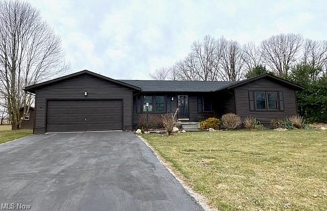 1st image of 3018 Cinnamon Dr W