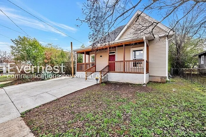 3 bed, 2.0 bath, 1596 sqft, $1,845 — Photo 3