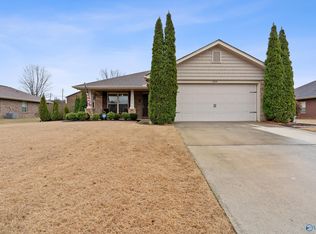 15674 Coach House Ct NW, Harvest, AL 35749