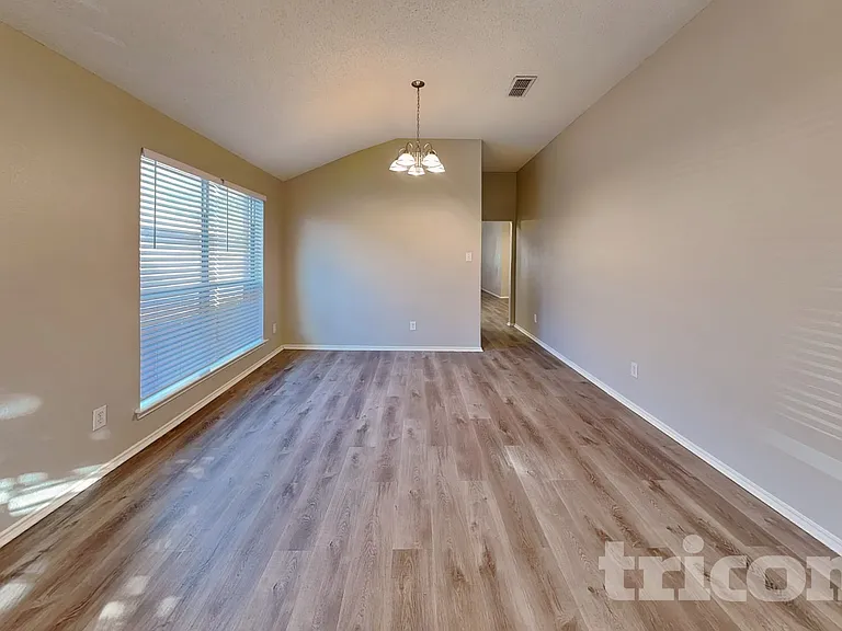 2520 Ensenada Ln — Photo 4