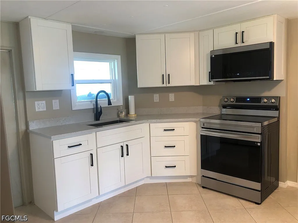 2 bed, 1.0 bath, 564 sqft, $1,250 — Photo 1