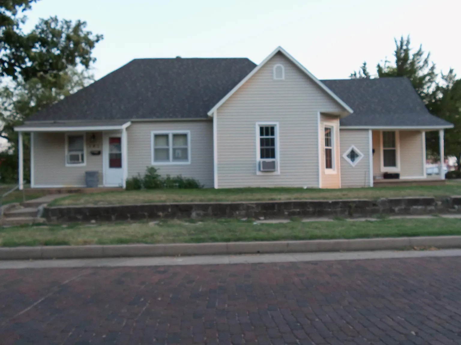 1 bed, 650 sqft, $575 — Photo 2
