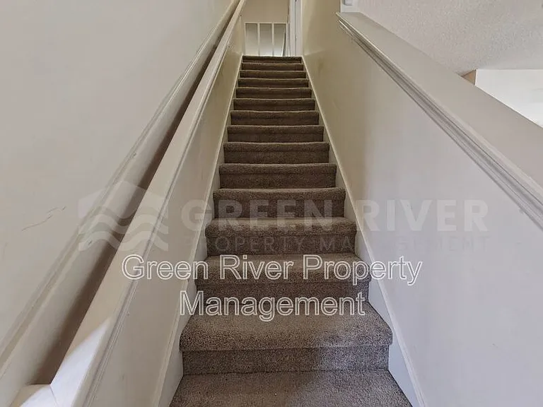 3107 Zeyno Dr — Photo 20