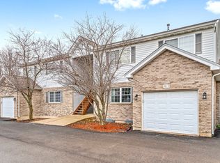 981 Constance Ln UNIT B, Sycamore, IL 60178