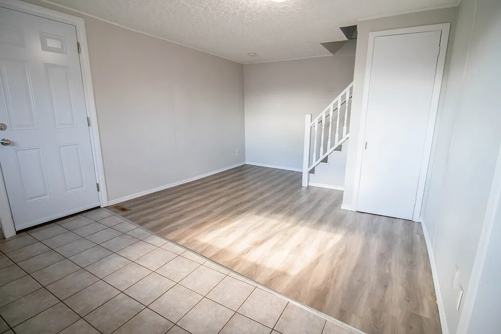 300 Alberta Street - 3 — Photo 3