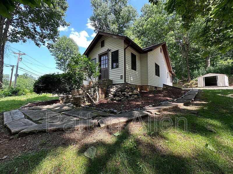 1st image of 267 Davis Creek Rd
