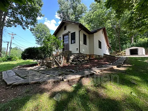 267 Davis Creek Rd Photo 1