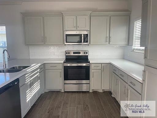 3rd image of 2393 Grove Ln