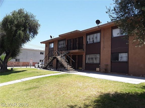 2nd image of 118 Mount Vernon Cir