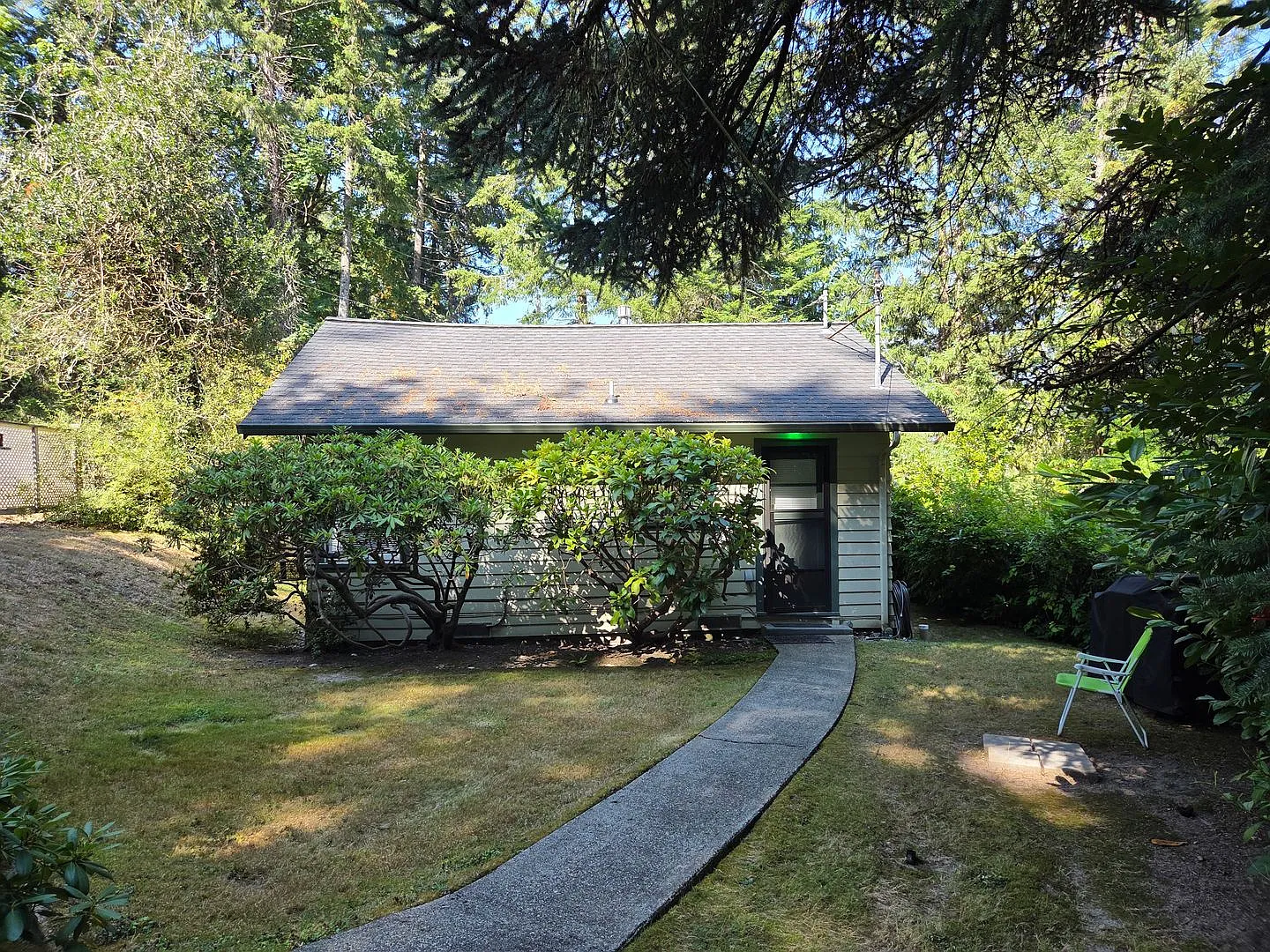 Charming Boston Harbor Cottage — Photo 2