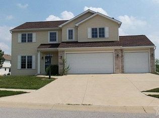423 Nordyke Dr, Roanoke, IN