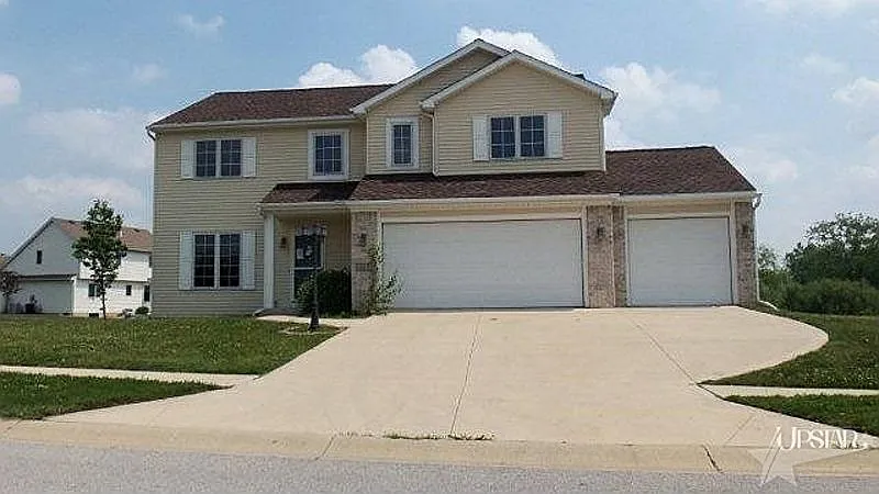 423 Nordyke Dr photo 1