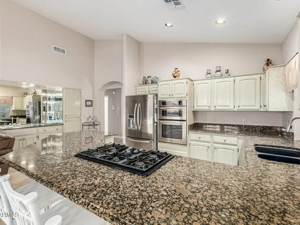 9417 E CEDAR WAXWING Drive, Sun Lakes, AZ 85248