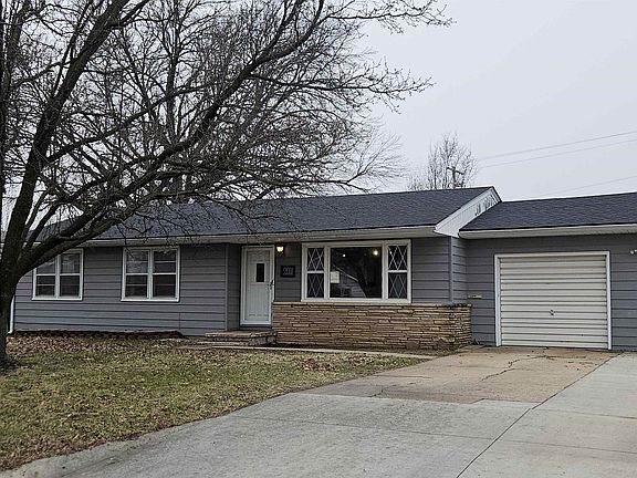 2nd image of 611 Marmaton Rd