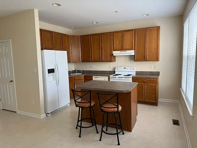 35829 S Gloucester Cir — Photo 3
