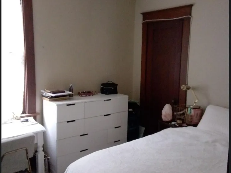 528 Warren St #1 — Photo 13
