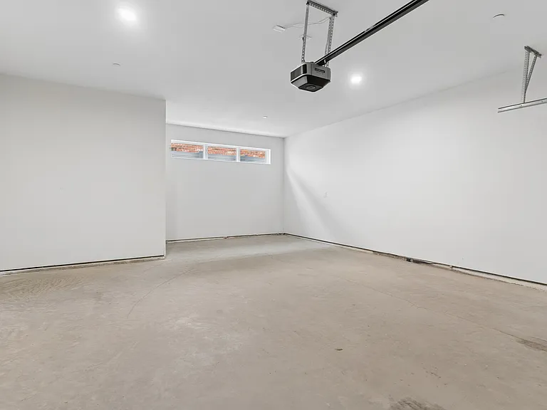 2202 N Carroll Ave #102 — Photo 26