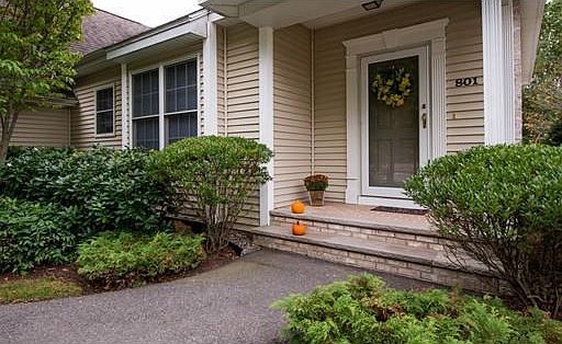 3rd image of 801 Alyssa Dr