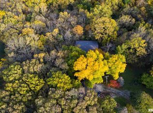 220 Schulzki Ln, East Peoria, IL 61611